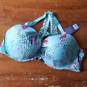 NWT Boost Plunge Bra 44D